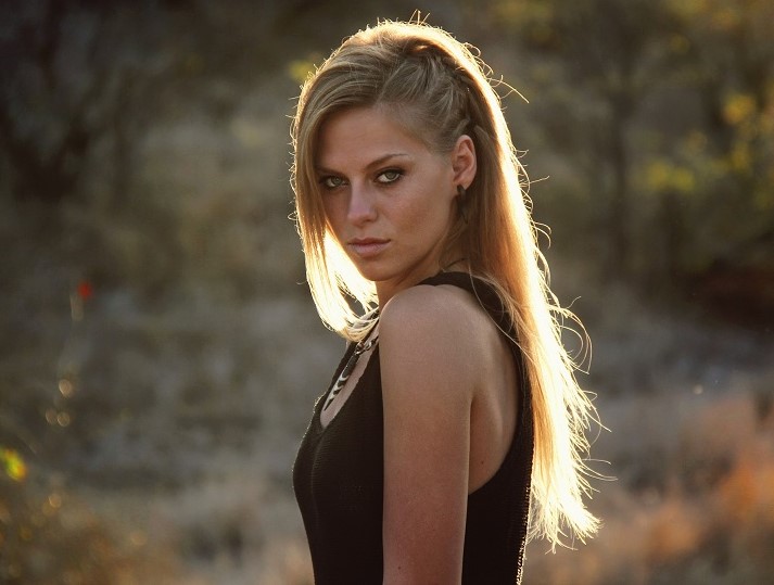 Nora_En_Pure_bio_pic