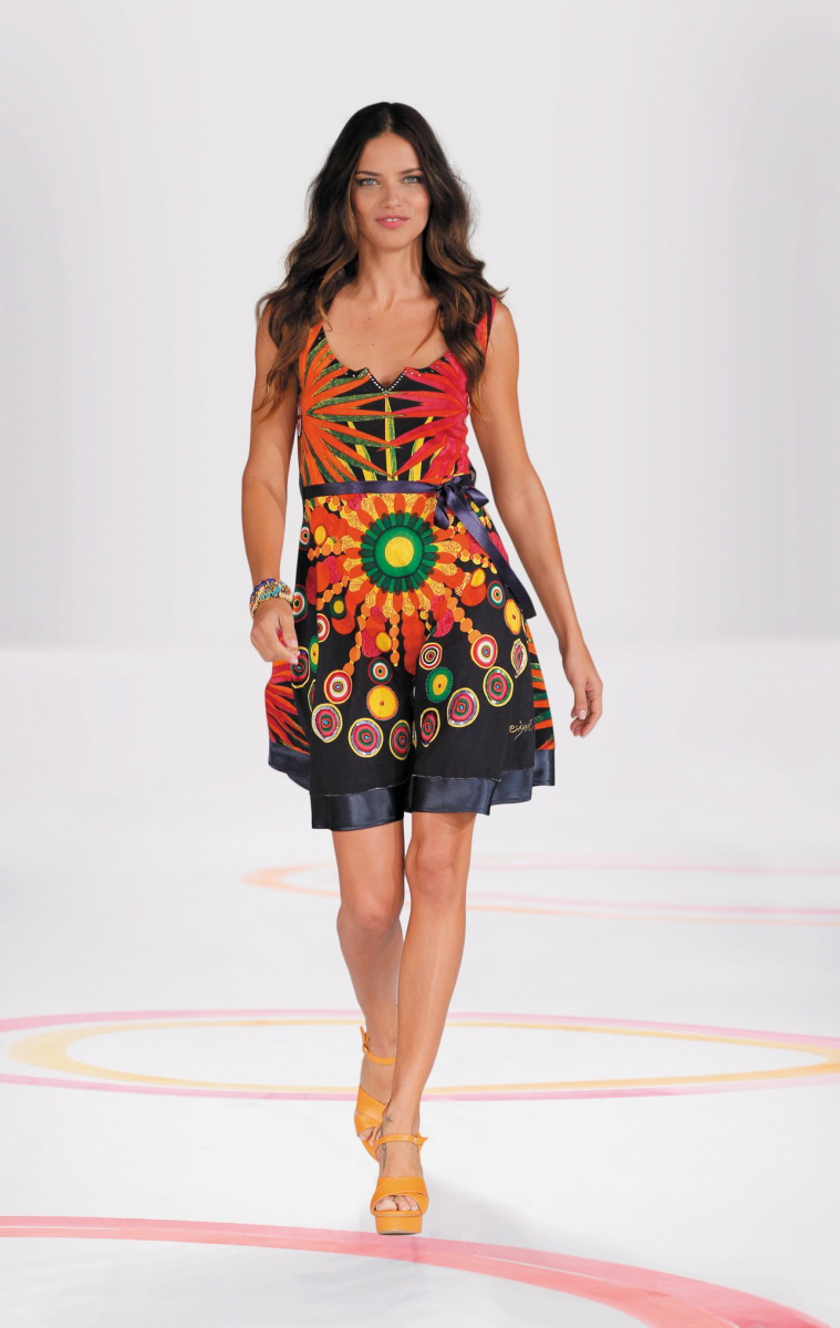 For everybody. Sex, Fun & Love Desigual jar/leto 14