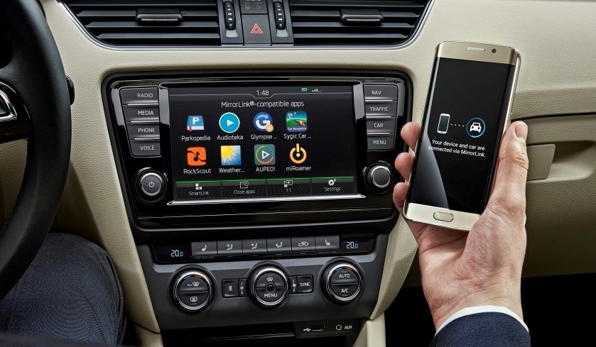 SKODA_Wireless_MirrorLink_res-899x600