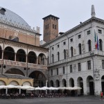 14.Padova – na namesti Piazza delle Erbe