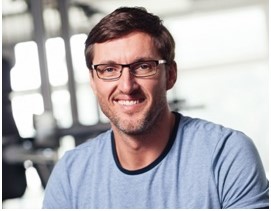 Adrián Mrva – profesionálny fitness inštruktor a výživový poradca.