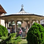 04.Konya – areal Mevlanovej hrobky je rozsiahly