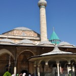 05.Konya – hrobku prezradia stihle minarety