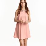 Šaty s korálikmi 59,99e H&M