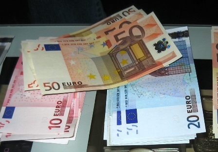 UŽ STE SI ODLOŽILI 10 % Z VÝPLATY?