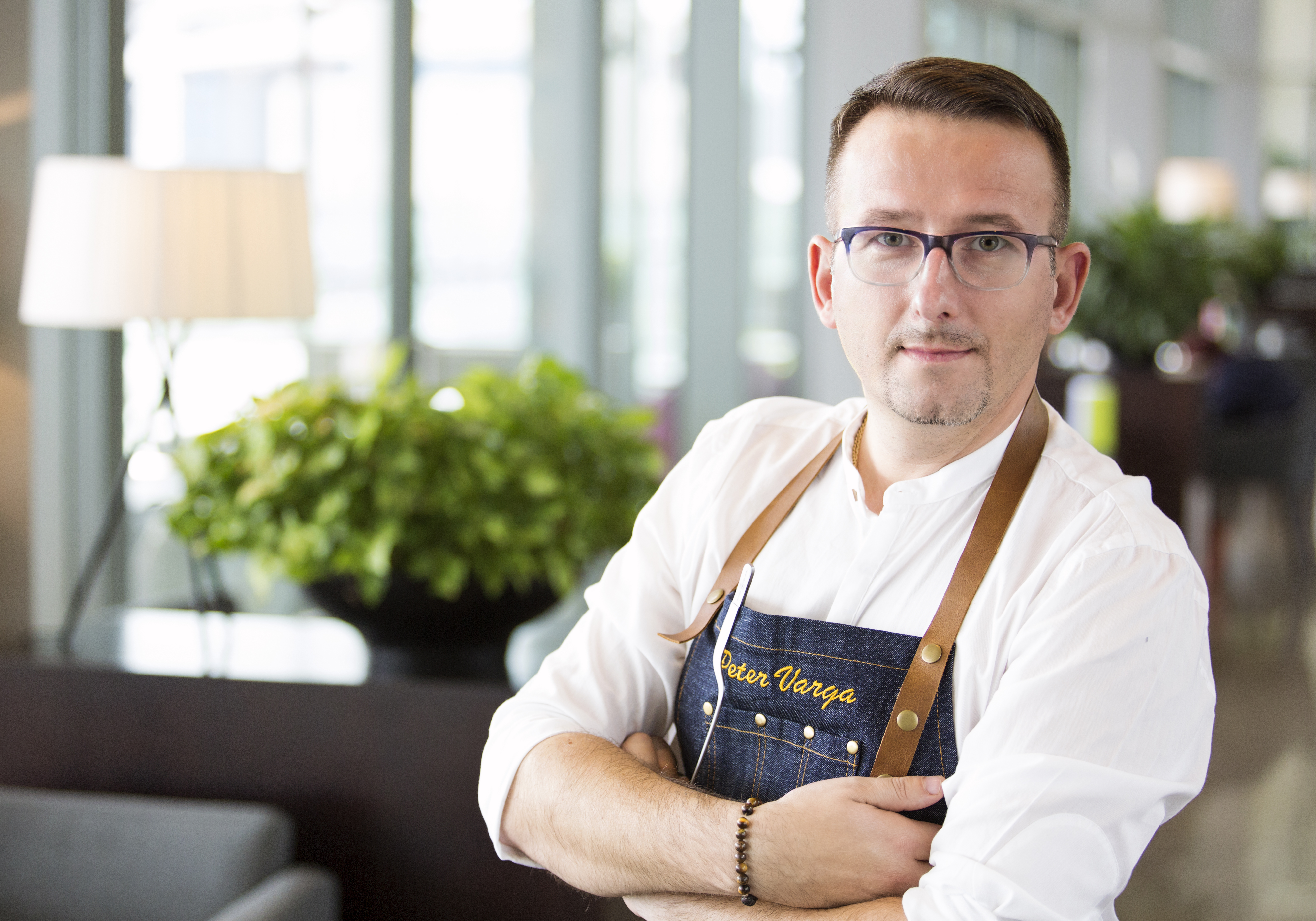 Užime si grilovačku. Ako? Poradí nám Peter Varga, šéfkuchár z Dublinu Peter Varga, šéfkuchár z Dublinu