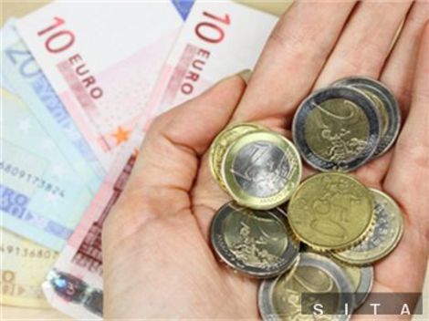 125735-typo-nepouzivat-v-orise-uver-peniaze-euro-plat-doc-clanok