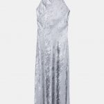 Zara, metalicke saty, 29,95 EUR