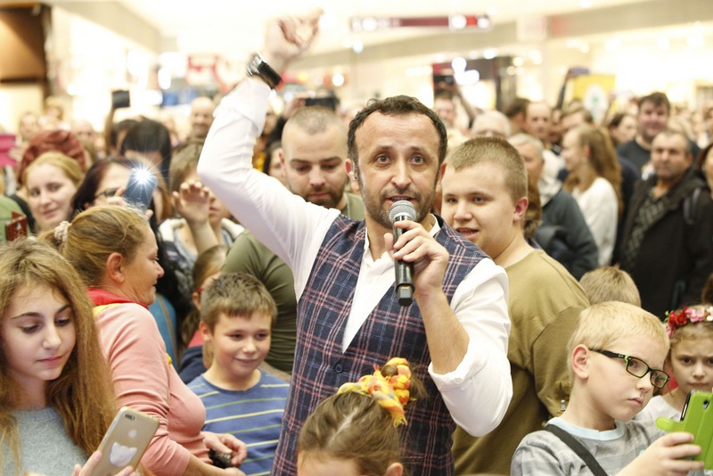 titulná foto Šalenu náladu na oslavách 4. narodenín Bory Mall spôsobili Kandráčovci.