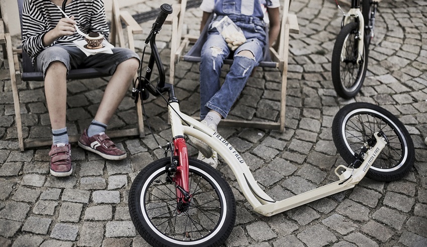 Na bicykloch a kolobežkách...