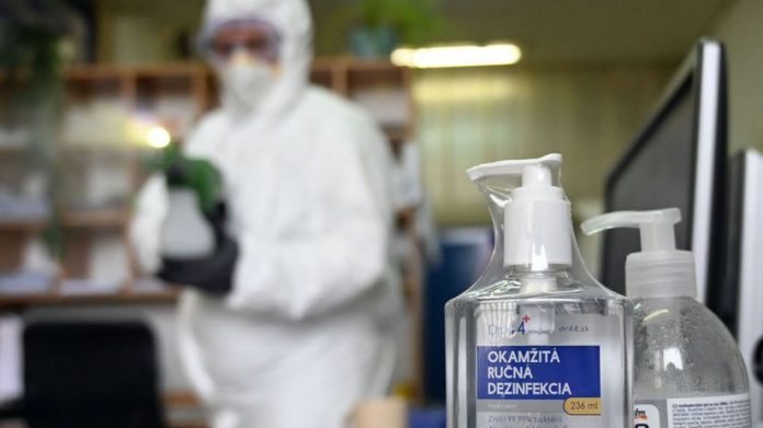 sr-michalovce-koronavirus-arriva-dezinfekcia-dispecing-kex-clanokW