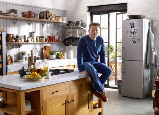 Jamie Oliver varí v karanténe