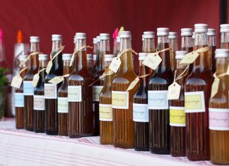 Urobte si domáci bylinkový sirup