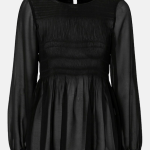 Plisovana╠ü blu╠üzka, 17,95ÔéČ, www.cellbes.sk