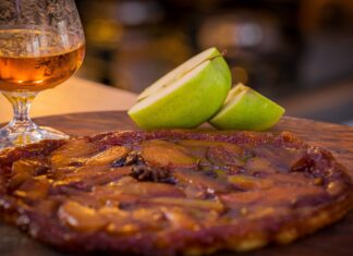 Horúci Tarte Tatin s Karpatským KB a zmrzlinou