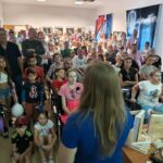 Dr. Michaela Musilova performing outreach_3