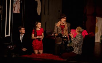 Divadlo 13. opona uviedlo premiéru romantickej komédie Bosé nohy v parku. Profesionáli a amatéri na jednom javisku zožali standing ovation