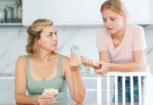 VRECKOVÉ PRE DETI. KOĽKO, ODKEDY A AKO NASTAVIŤ PRAVIDLÁ, ABY SA NAUČILI HOSPODÁRIŤ
